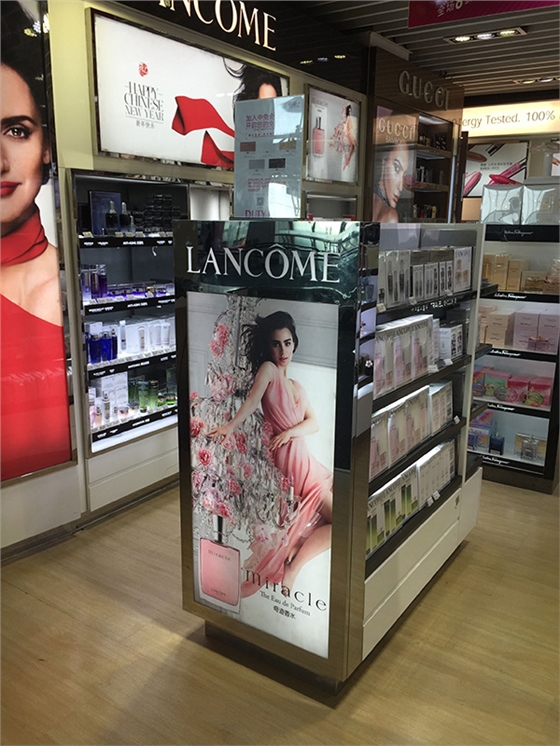 化妆品展柜