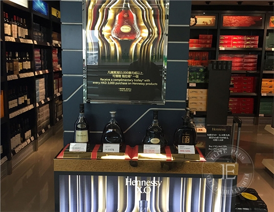 红酒展柜