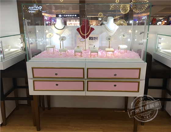 卖场珠宝展柜设计