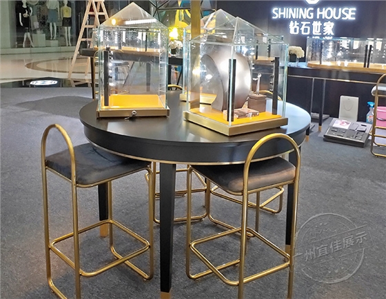 大型珠宝展柜厂家