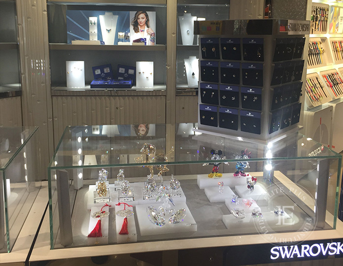 玻璃珠宝展柜