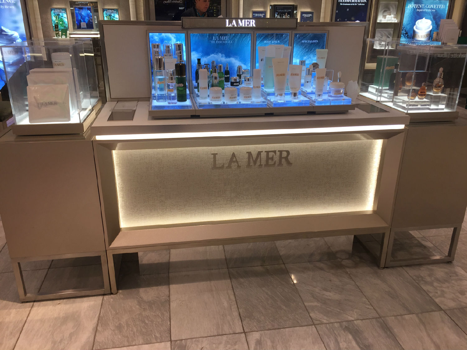 化妆品展柜