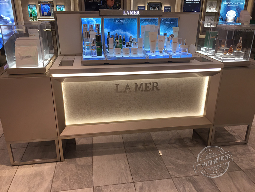 国际化妆品展柜
