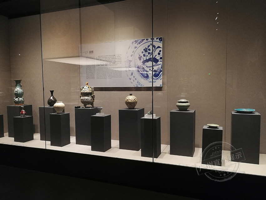 国家博物馆展柜