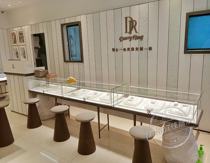 仿古珠宝展柜厂家