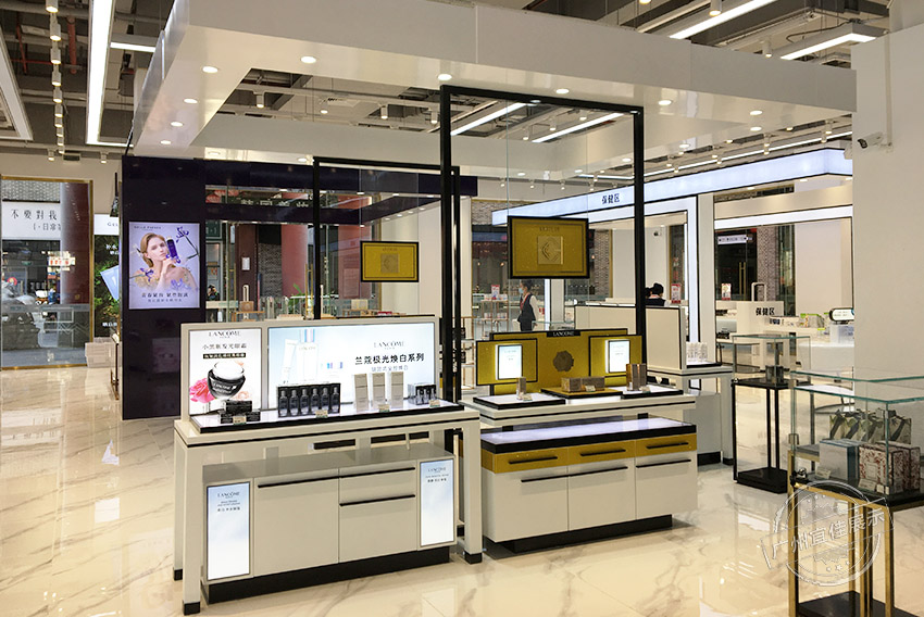 免税店化妆品展柜