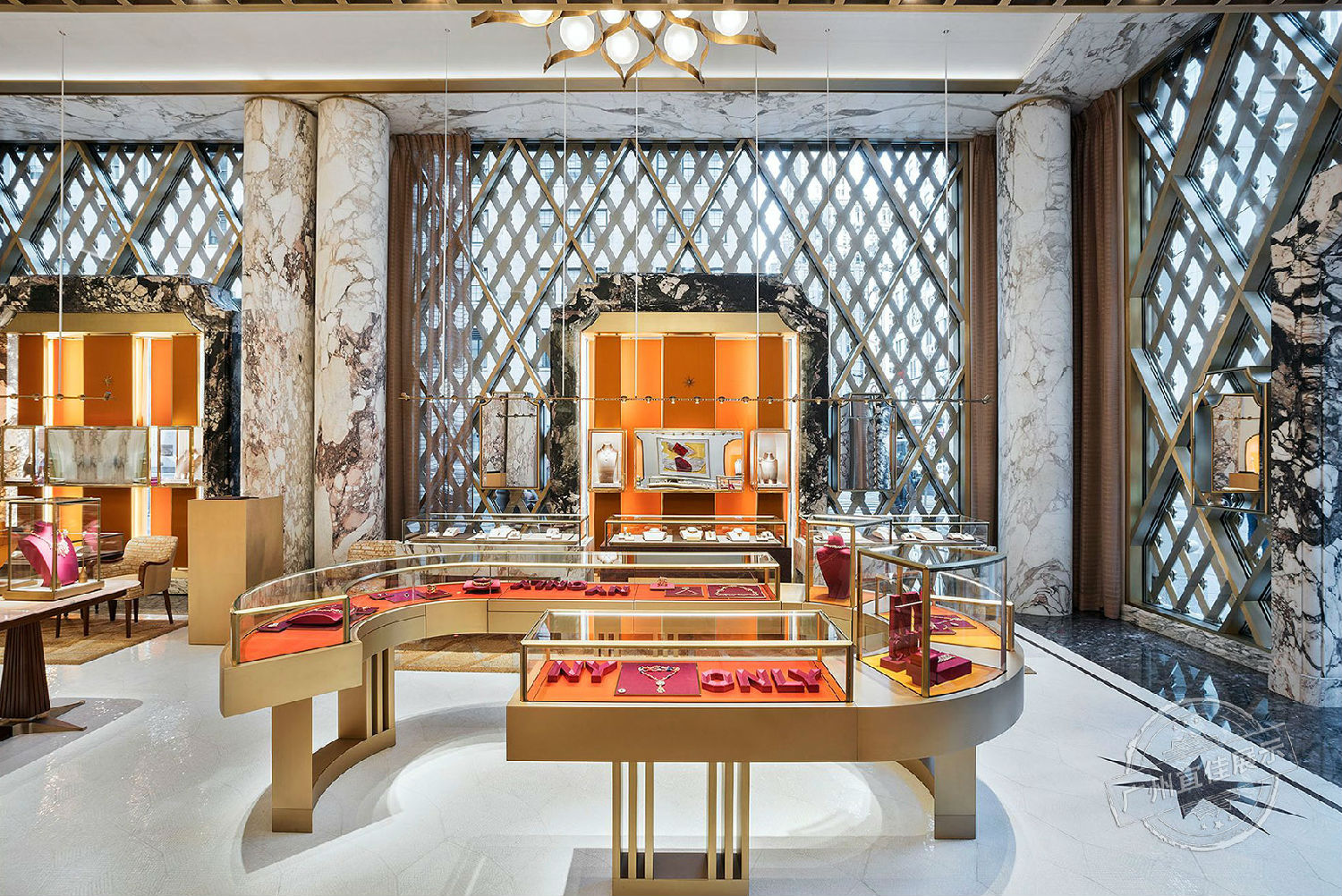 BVLGARI  珠宝展示柜