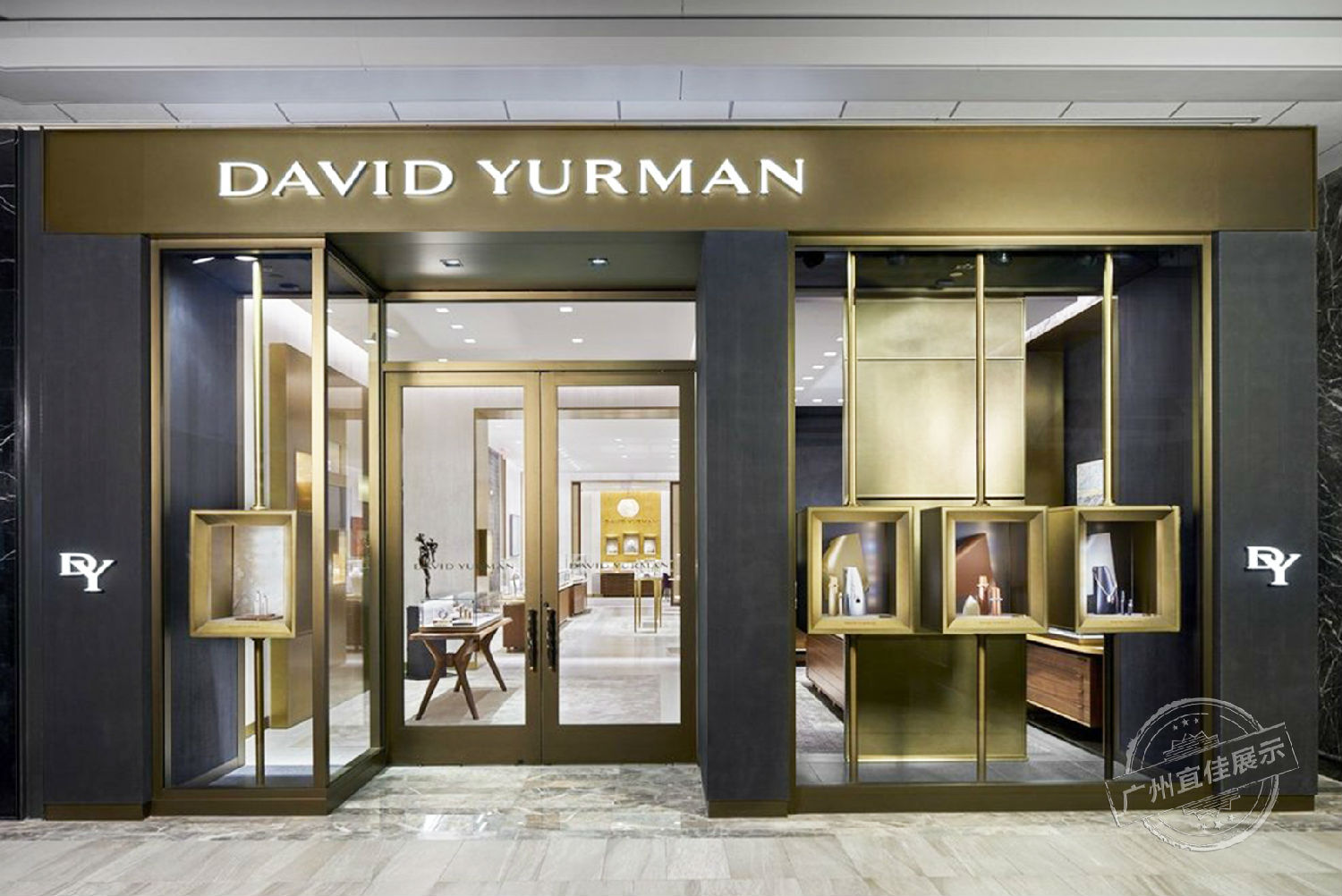 David Yurman 珠宝展柜
