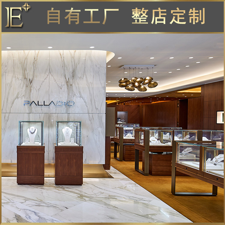 珠宝店里的展示柜