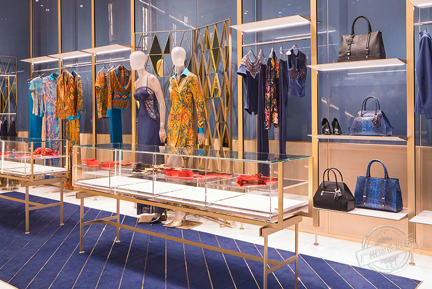 La Perla 服装展柜