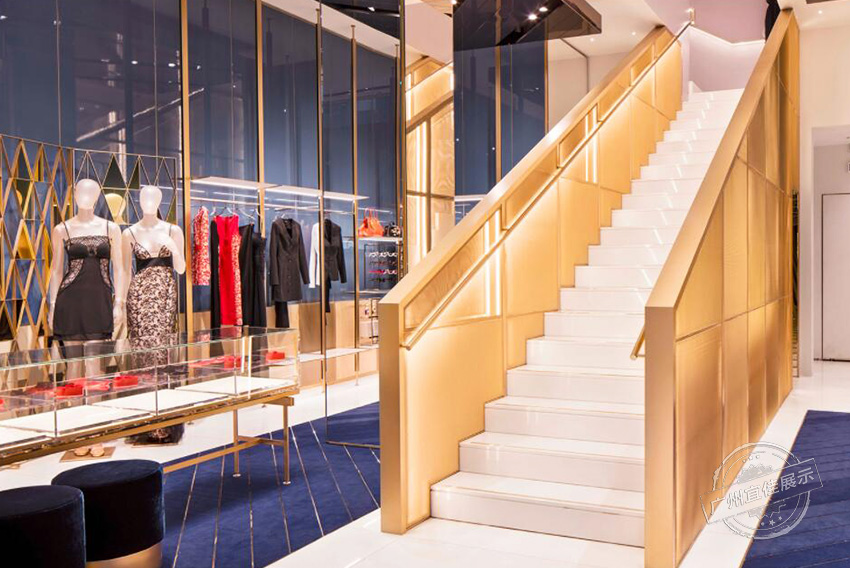 La Perla 服装展柜