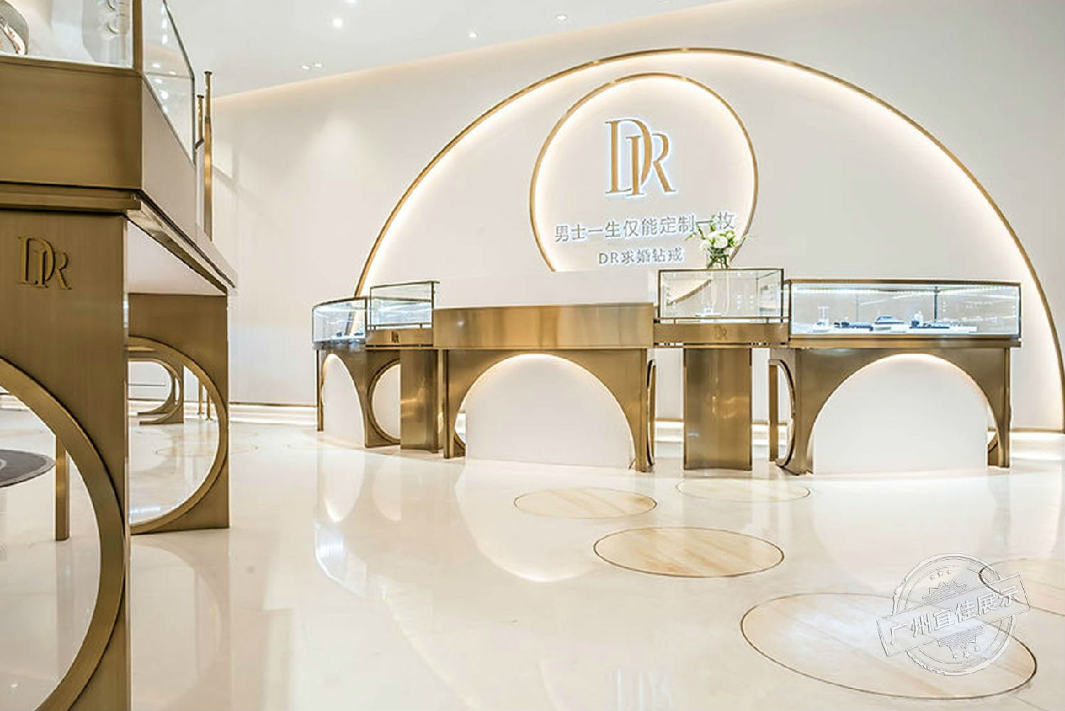 DR新形象 珠宝展柜