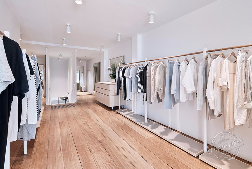 烤漆服装展柜