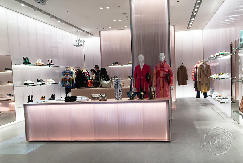 Stell 服装展柜（珠海店）