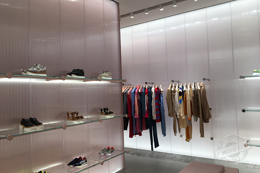 Stell 服装展柜（珠海店）