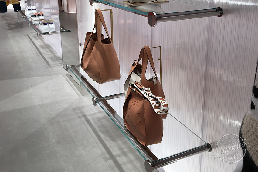 Stell 服装展柜（珠海店）