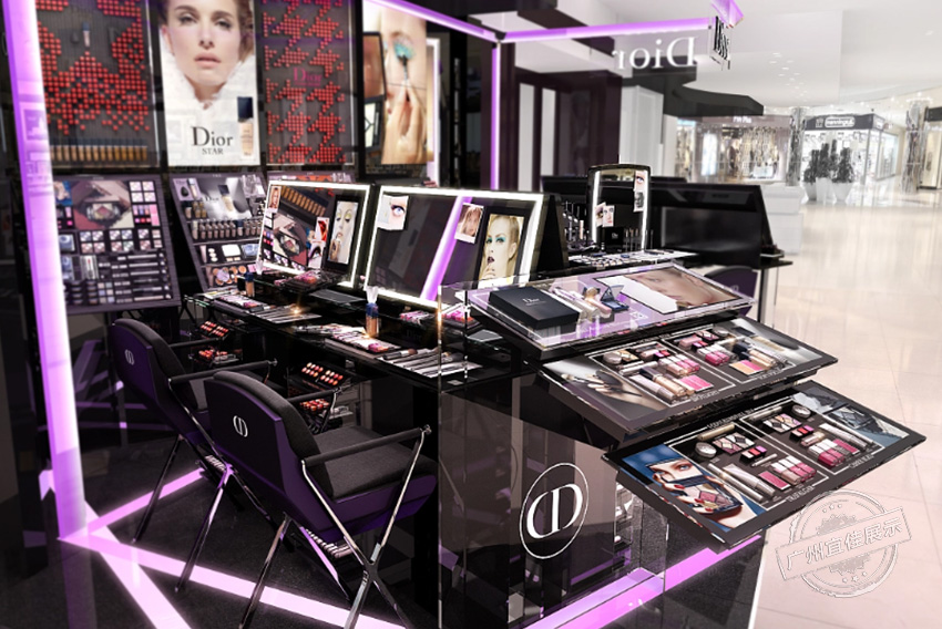DIOR快闪店 化妆品展柜