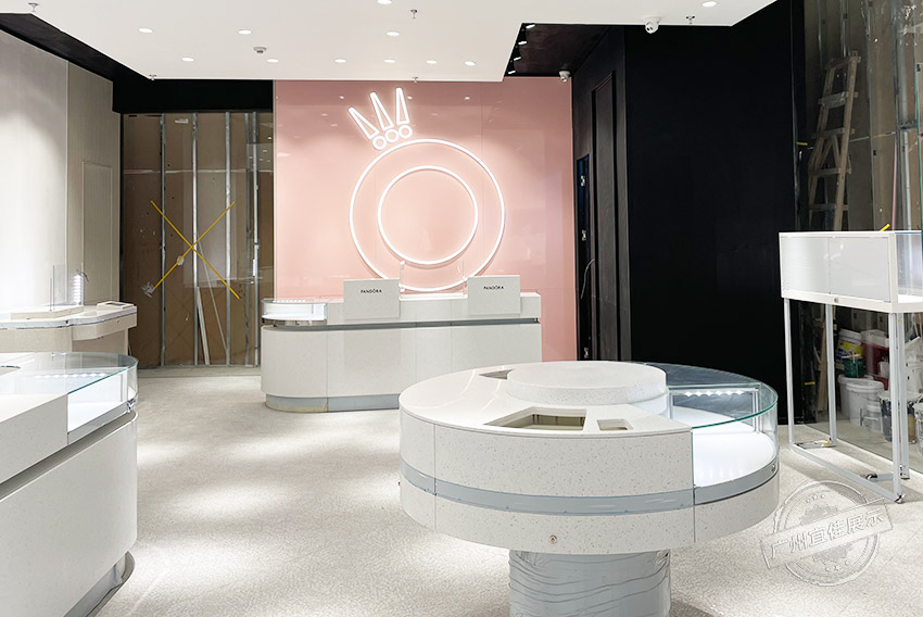 潘多拉PANDORA 珠宝展柜（厦门SM新生活广场店）