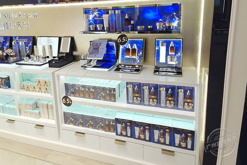 雅诗兰黛Estee Lauder 化妆品展柜