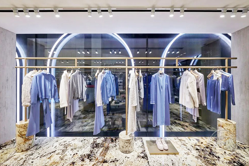 FENDI旗舰店 奢侈品展柜