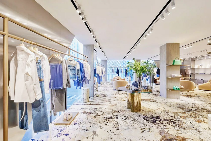 FENDI旗舰店 奢侈品展柜