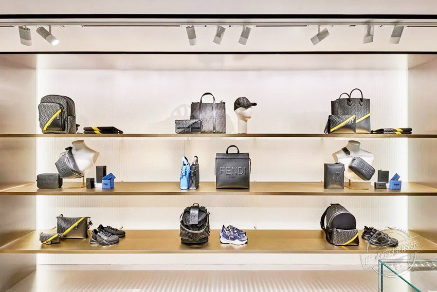 FENDI旗舰店 奢侈品展柜