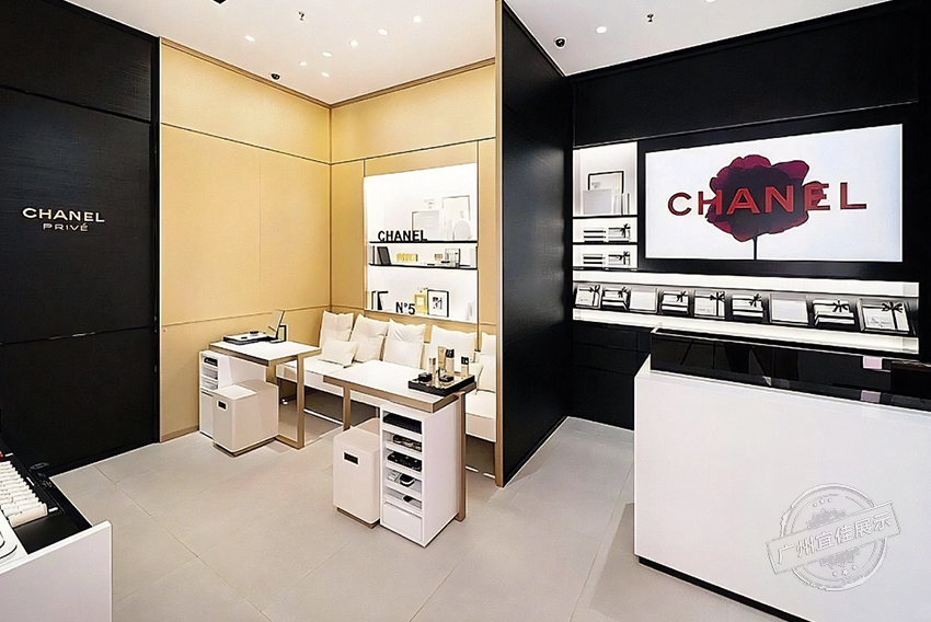 CHANEL香奈儿 高端化妆品展柜