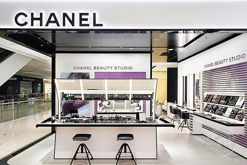 CHANEL香奈儿 高端化妆品展柜
