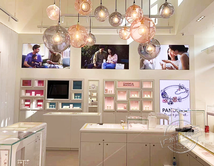 潘多拉Pandora 珠宝展柜（奕欧来店）